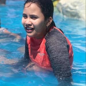 Meet your Posher, Claribel